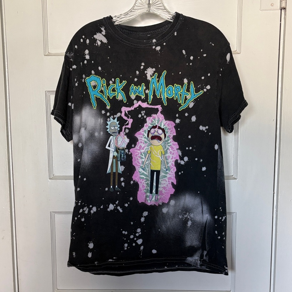 Rick and Morty Men's Black Graphic Tee with Neon Portal Print Size M